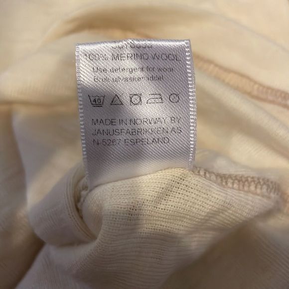 JANUS of Norway- 100% Merino wool- like New - Picture 3 of 5